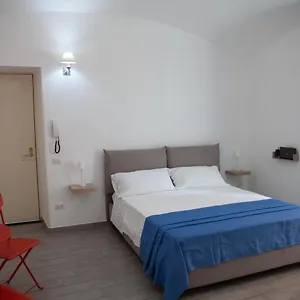 Naldiroom12 Portici