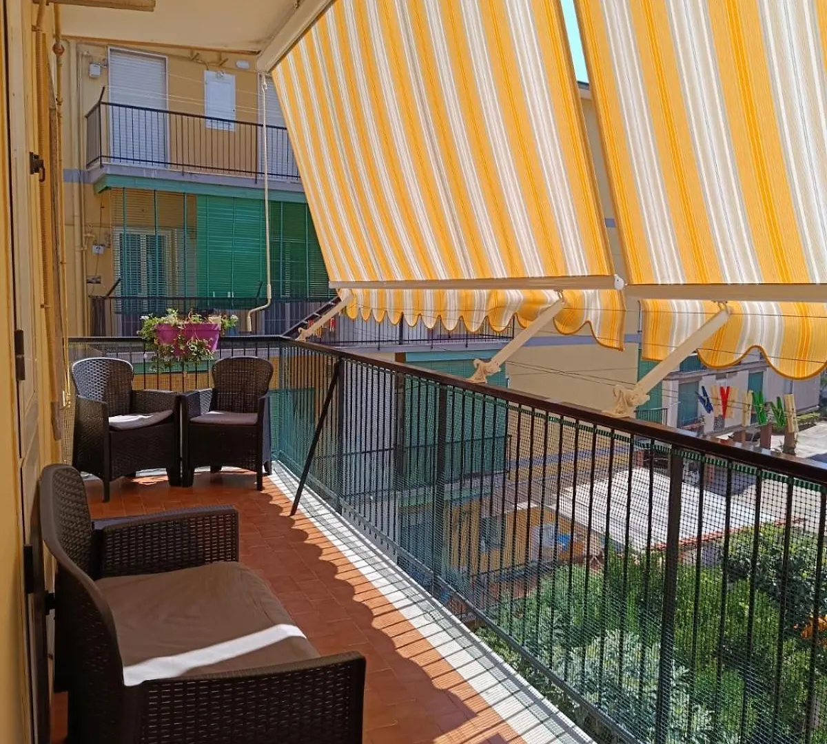 Pink Fox - Family Apartment - Portici